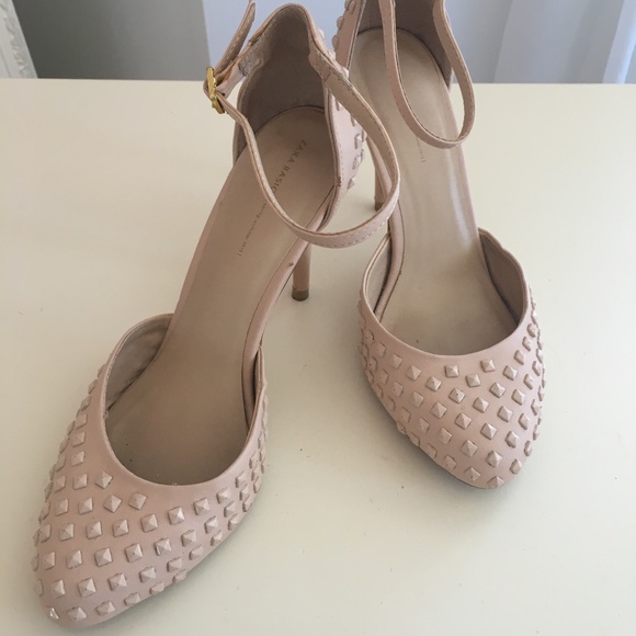 STUDDED HEELS - Picture 2 of 4